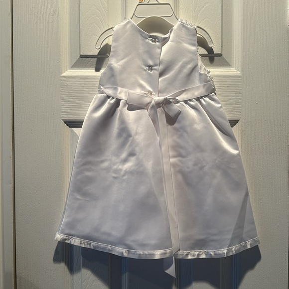 NEW gown w/delicate accents- christening/wedding-smoke free home - Picture 3 of 4